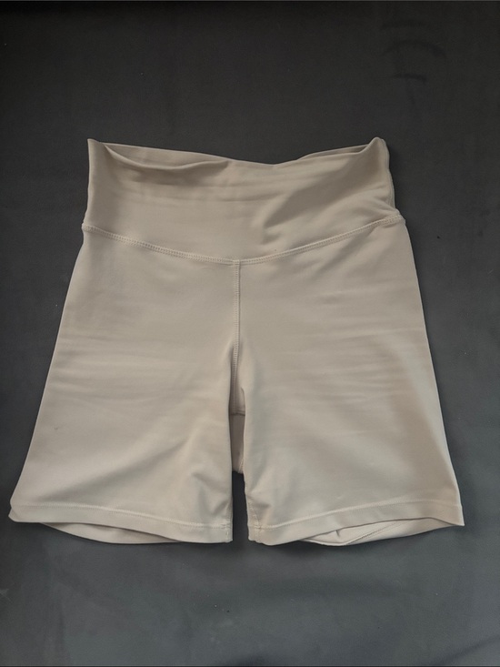 Thirty Years Pants - High-Waist Beige Tan Khaki Thirty Years Women's Active Biker Bike Shorts
